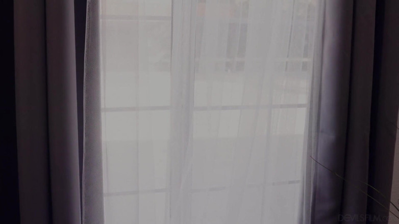 Devils Film: Lily Lane bắt gặp chồng ngoại tình với tình nhân...