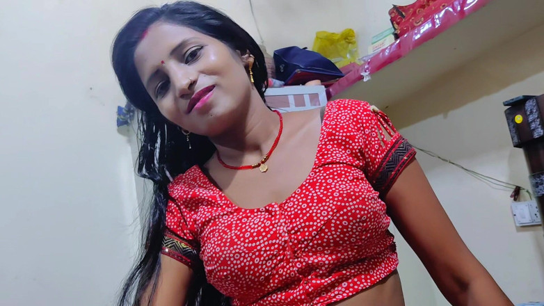 Manoranjan queen: Hard-core Desi Teenage Girl Giving Oil Massage Full Side Relaxation...