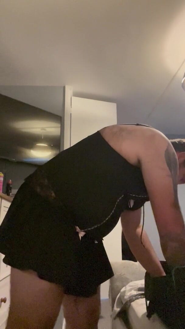 Shaun Cbt: Kutas i piłka z wtyczką Butt i Sissyfication Crossdressing Zaciski...