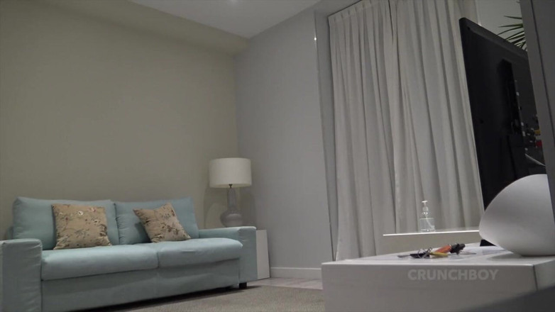 Recent amator bareback French porn: Pornocamera thuis gecreampied door al zijn vrienden