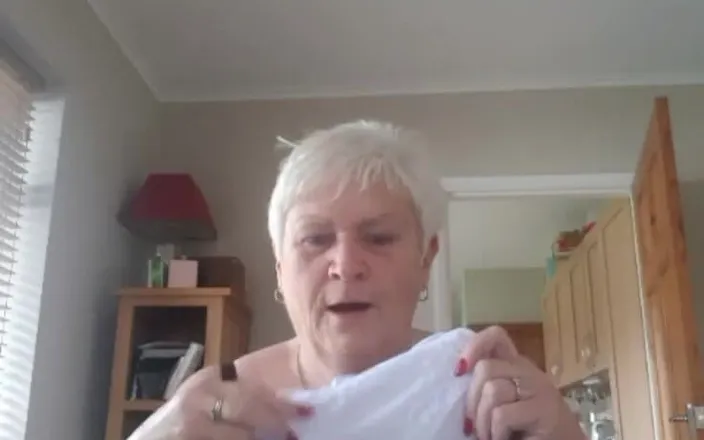 Uk Joolz: Talking with Joolz 13