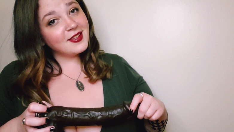 Fatfemmefrisky: Sua nova namorada quer tentar anal