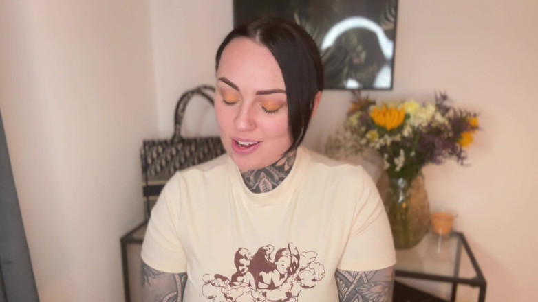 Miss Valentina: Cocu par mon copain soumis