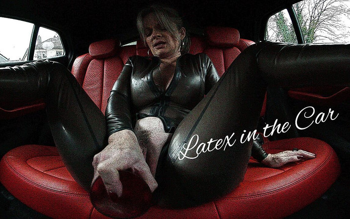 Sabdeluxe VR: Latex in de auto