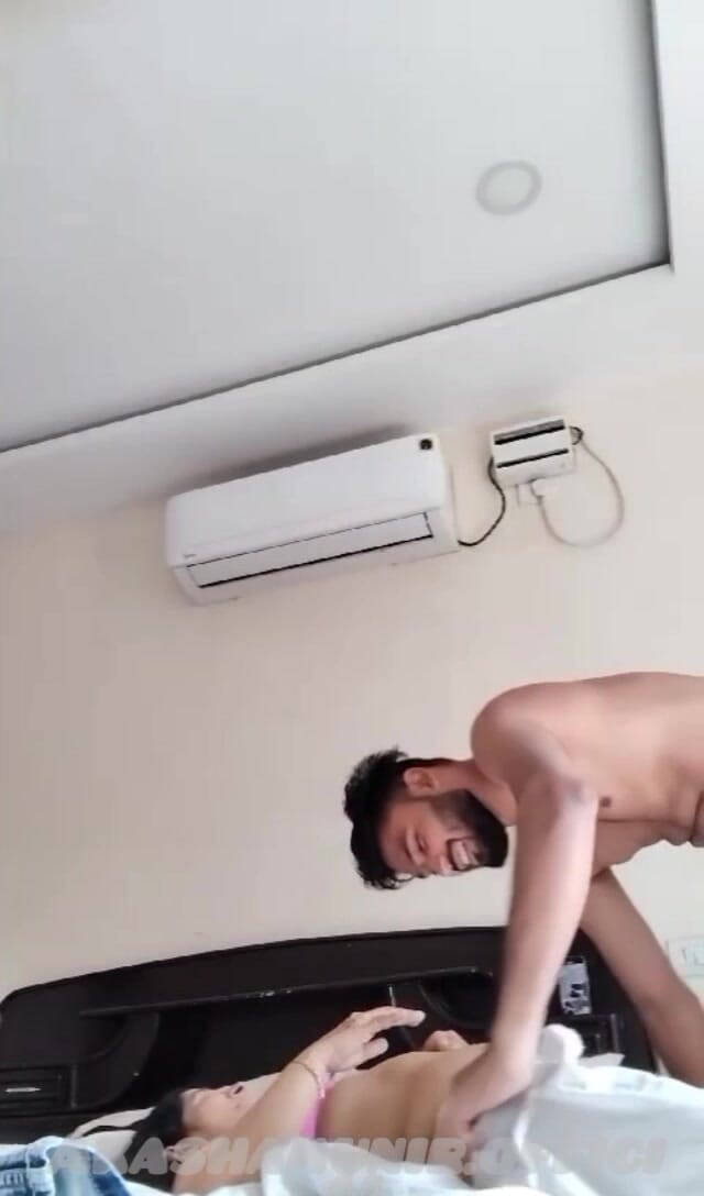 Akashamunir: Chị kế Pakistan nóng bỏng đụ mạnh trong phòng khách sạn...