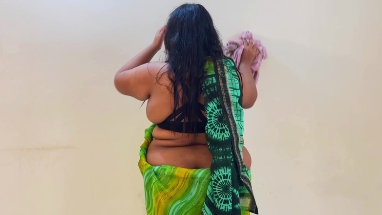 Aria Mia: Damad Ni Apni Sass Ko Jabardast Chudai