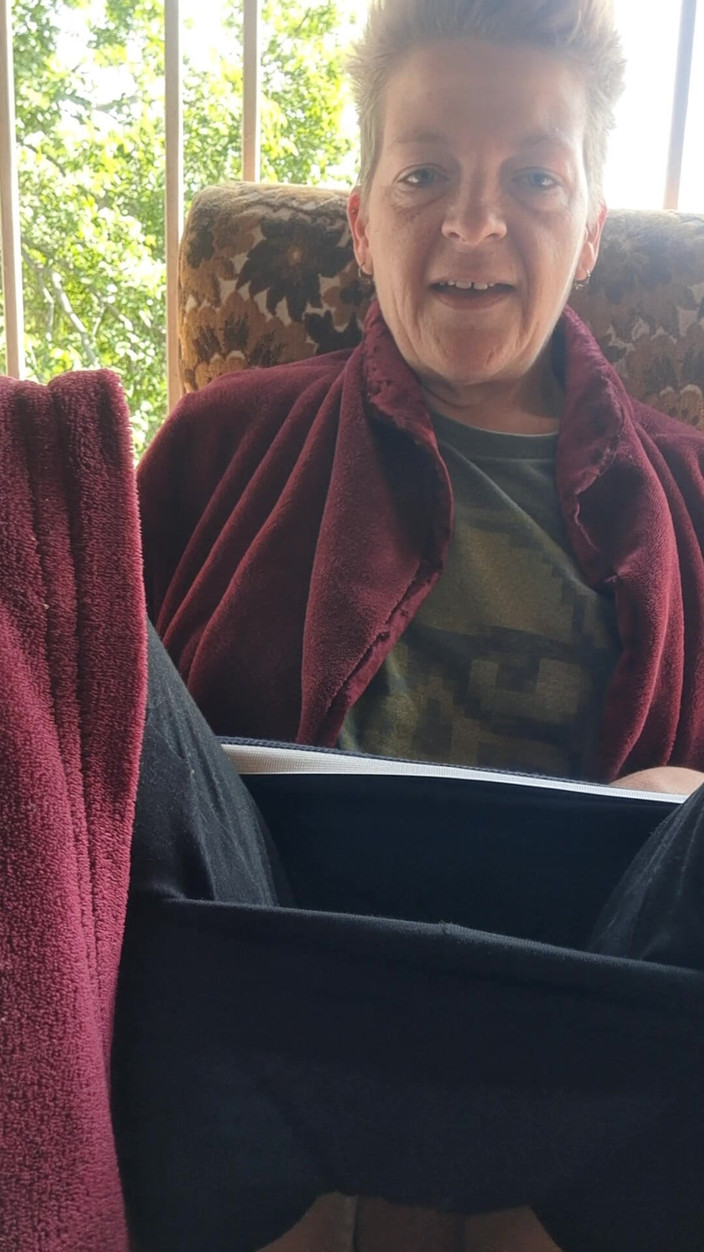 ZenitheBloodRose: Patio Play and a Smoke