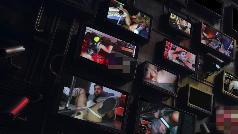 Ricky Cage: Estação de monitoramento de clonagem-drone 06