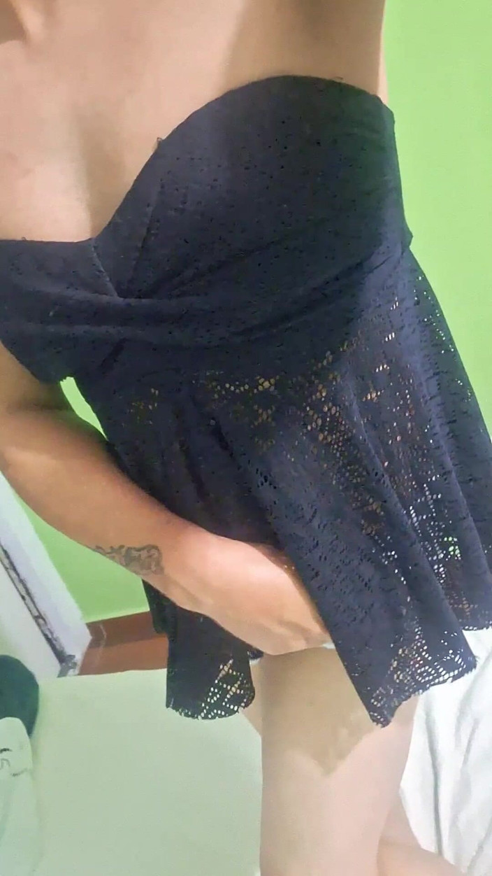 Natal_Boy: Nakonec si honím v mých sexy nových šatech