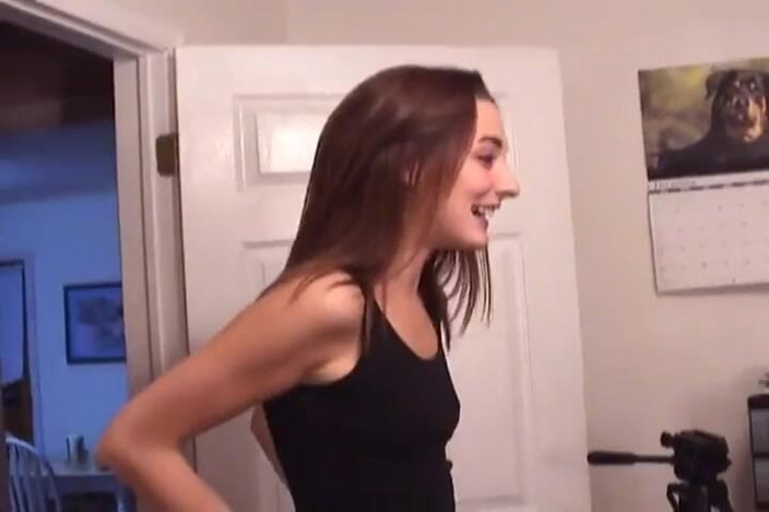 Radical: Beautiful young girl blowing old man's dick at casting