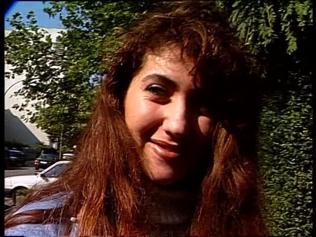 Lucky Cooch: Brunette german beauty gives an outdoor interview