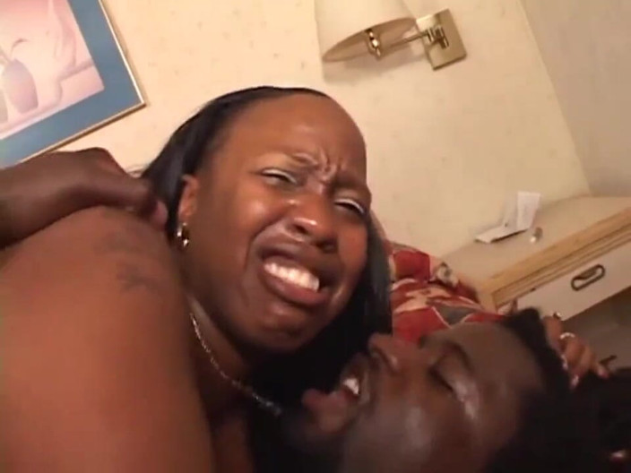 Africans Orgasm: Big fat black girl double penetrated big ass fucking threesome