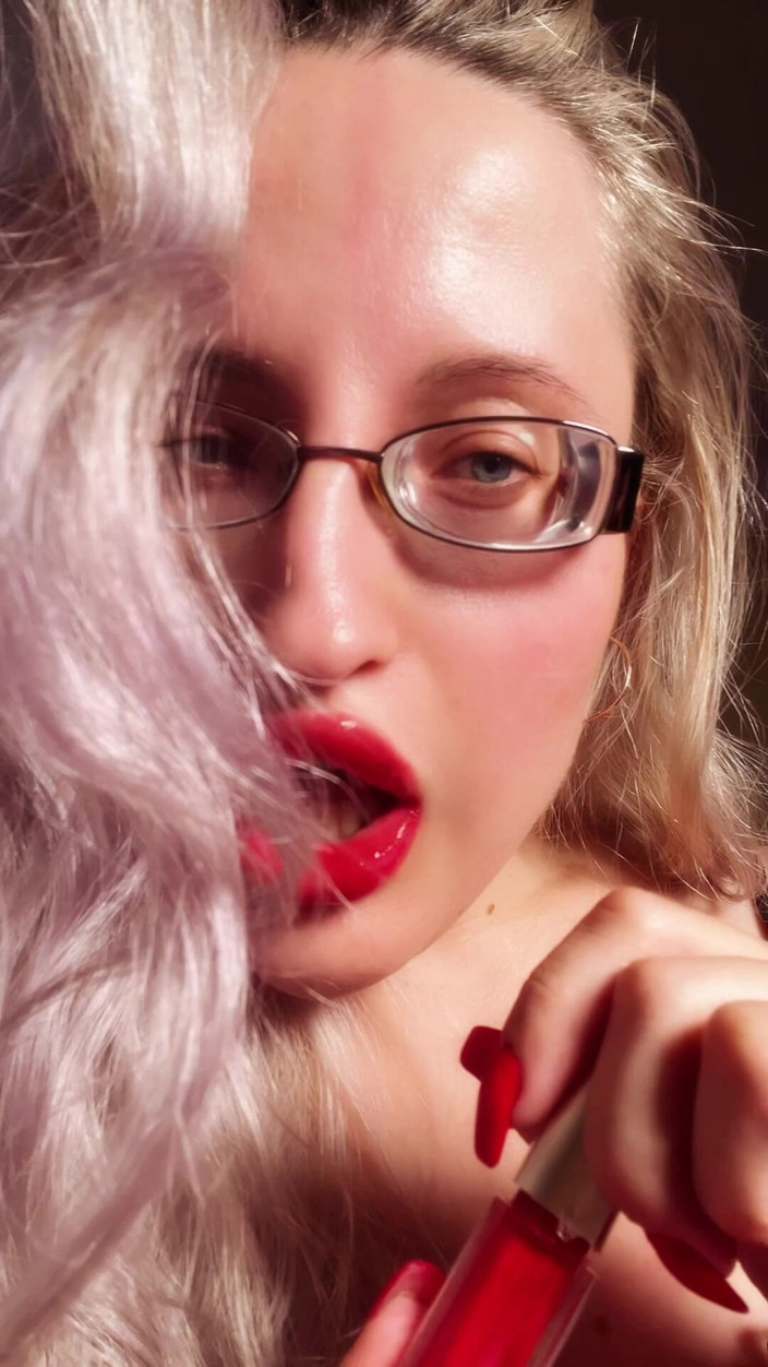 FinDom Goaldigger: Perfect Lips Red Lip Gloss Lipstick Fetish Findom Goaldigger Lips...