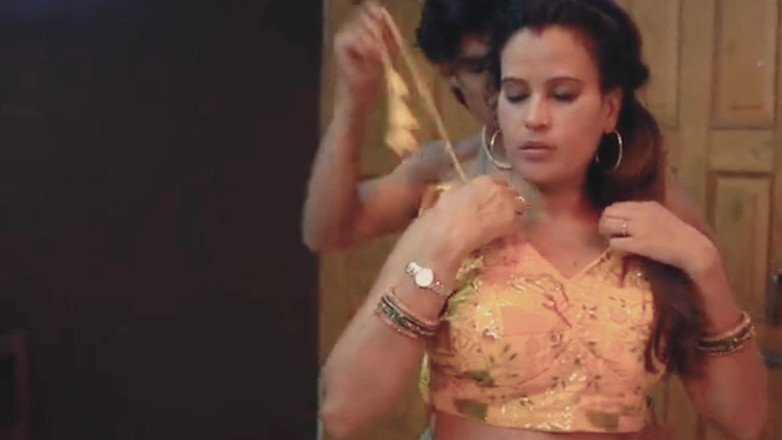 RahulWildSide: Індійська дівчина потребує хардкорного сексу