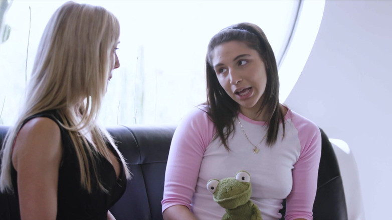SweetheartVideo: Lesbian Babysitters 15_scene1_pussy Lickers