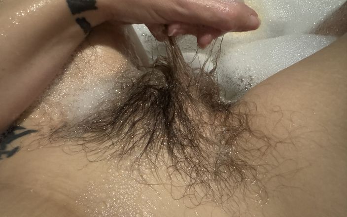 Cuteblonde666: Гаряча ванна з гарячою волохатою кущем, супер довгим волоссям