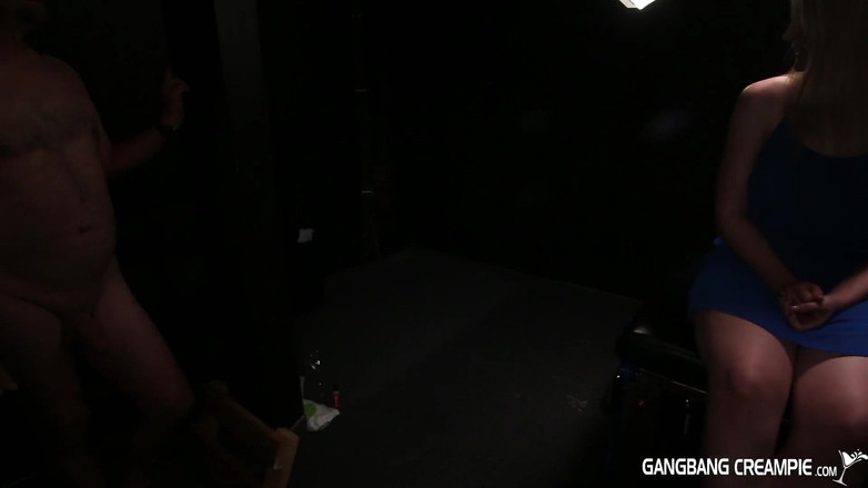 Aziani: 흑인 대물 자지에게 따먹히는 금발 밀프