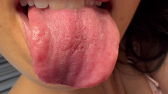 Asmr_mouth: Chodź do mnie i wąchaj mój oddech