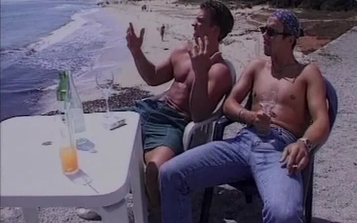 Best Amateur Sex: I Persuade a Woman on the Beach to Suck and...