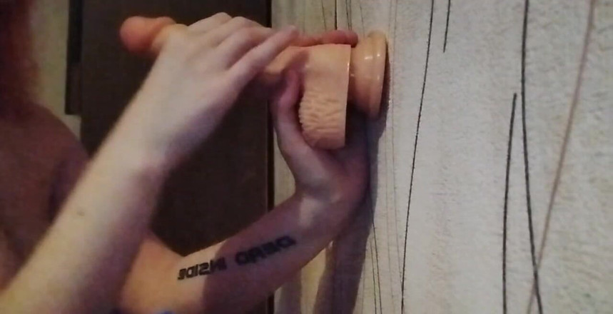 Miss_Kaprizzz19: Nieśmiała dziewczyna ssie kutasa, Czy lubisz sposób, w jaki to...