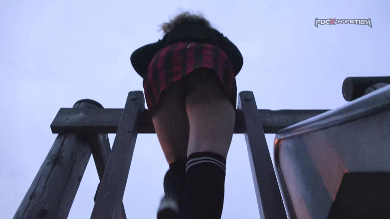 Fuck n Fetish: Clip 77P - Naughty runaway