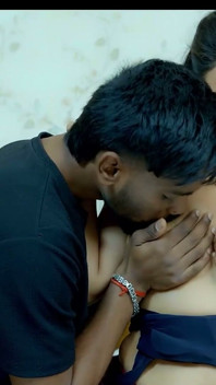 Video seks threesome hot bareng pasangan kekasih india