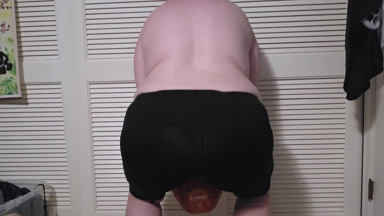 Virgie Blanca: SSBBW se svléká při dřepy