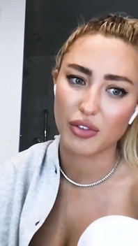 Stefanie Gurzanski'nin dm'leri açık erkekler!!