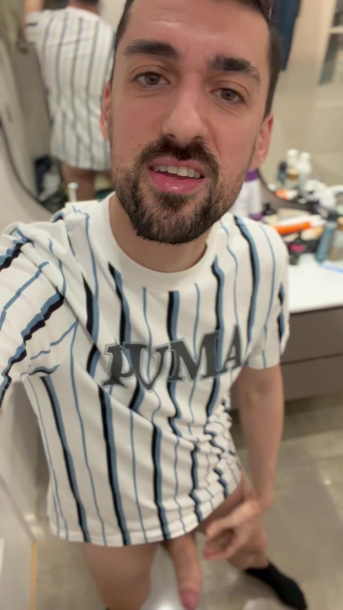 Liam Harding: Hot Stepdaddy Wanking off in Public Bathroom