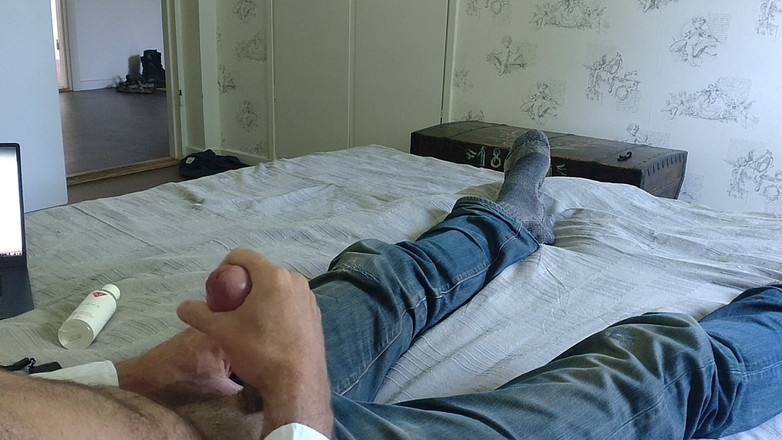 Adventuremacmax: solo im bett