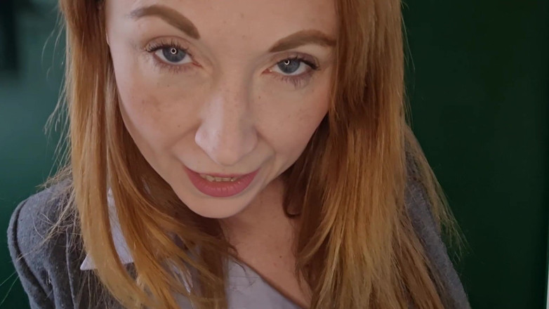 Lily kink: Compte À Rebours Pour Chevaucher Le Mec Préféré De Sa Demi-sœur