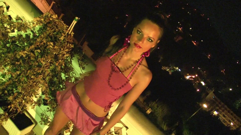 Leon Lambert Girls Twerk Parties CFNM: Kingofmallorca - vestido más corto de noche