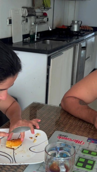 Con Il Vicino Di Casa Ho Il Feticcio Di Leccarmi Il Culo