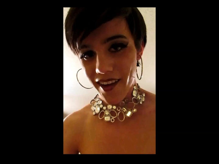 Tia Tizzianni Productions: La primera semana de Nyxi como una nueva femboy transformada...