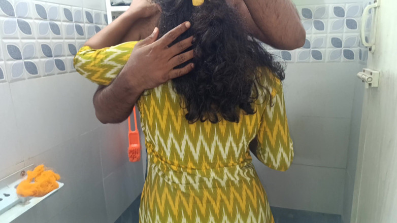 Palani69: Banheiro romance