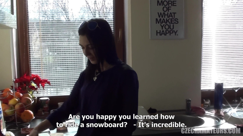 CzechAmateurs: Чеські аматори 105 фістинг лесбіянок