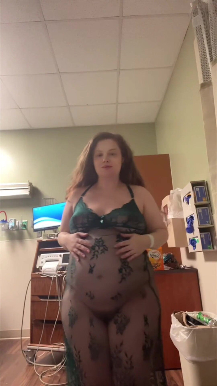 Dirtysecret: Kötü kız yatak istirahatinde