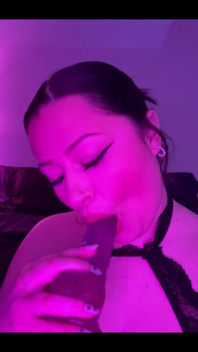 I Look so Pretty Sucking Dick I Wish It Was the Real Thing