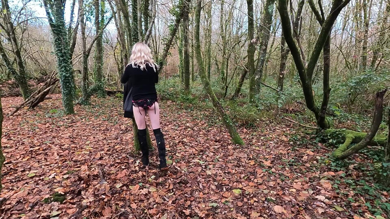 The Midnight Minx: 바쁜 쌀쌀한 해피 엔딩