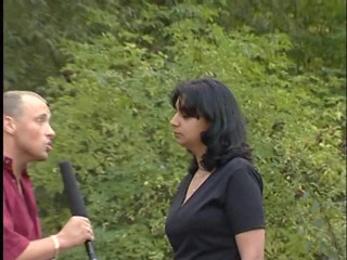 Lucky Cooch: Milf wird interviewt