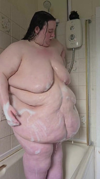 Awek montel super saiz bermandi sensual bahagian 2