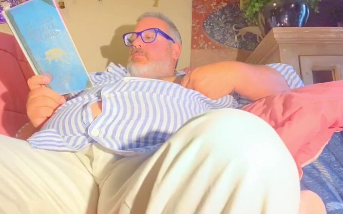 Hand free: Fetaste största magen engelsk professor har en otrolig handfri orgasm