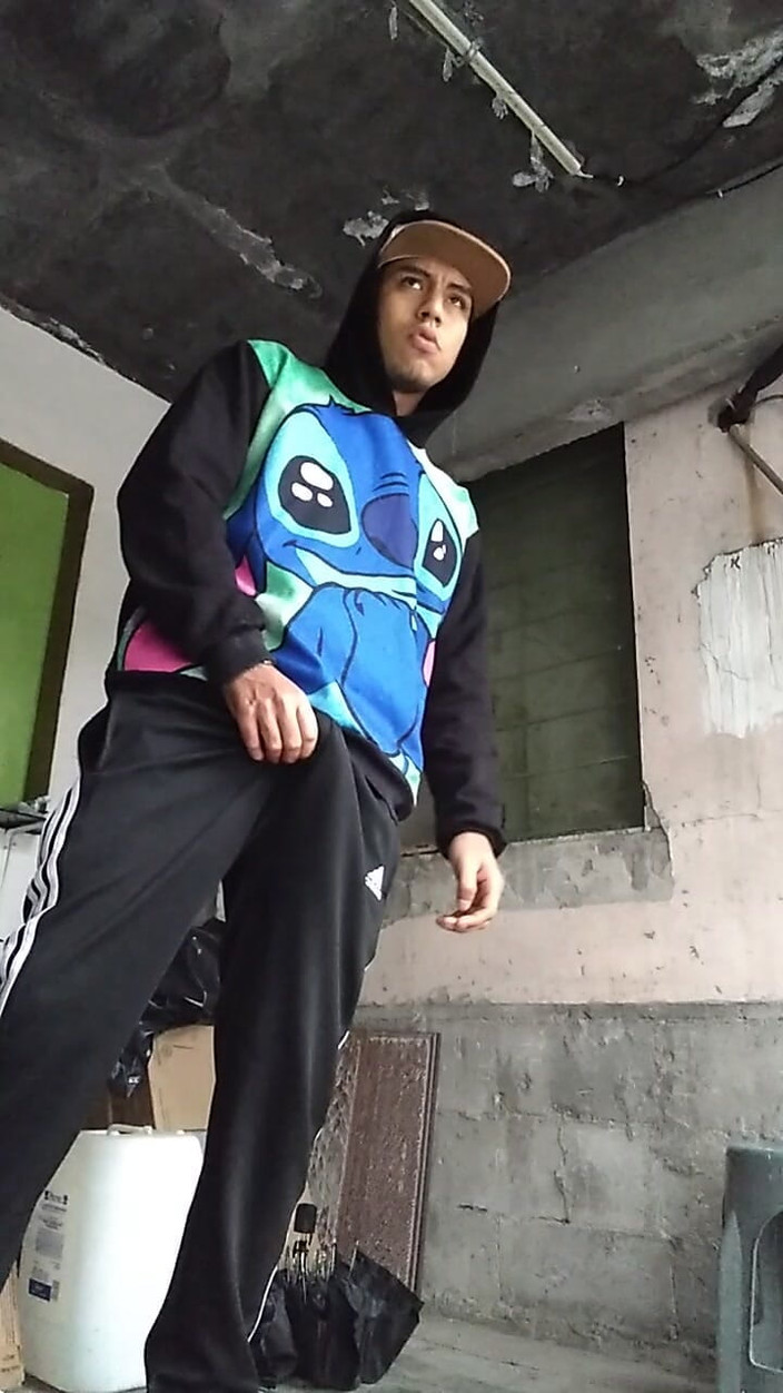 AlexAlejandro13: Aku ngasih kenikmatan di depan umum!