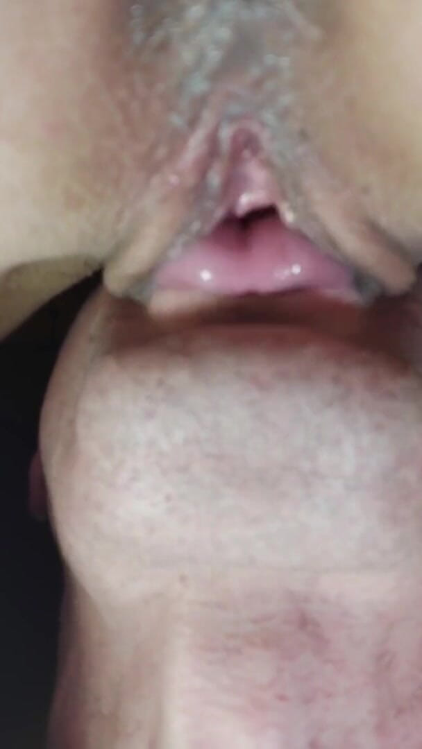 Wet Pussy Fuck: Teen's wet pussy is licked dripping pussy close up