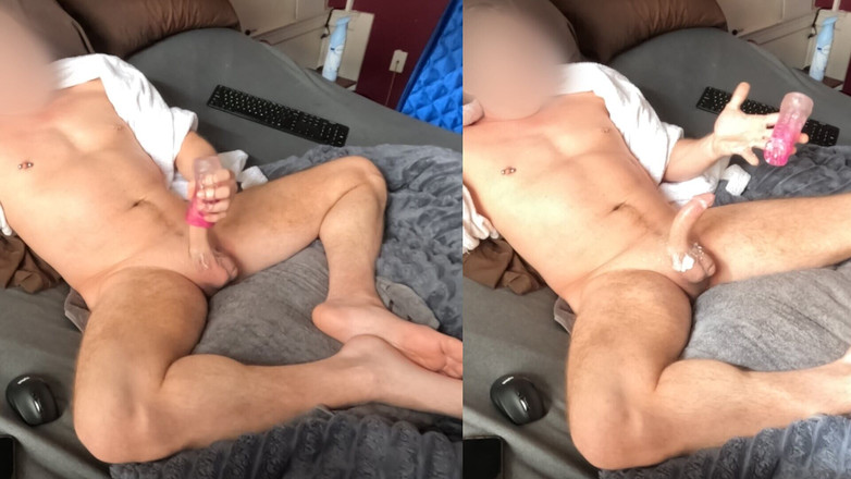 ScottyNaughty69: Doublez le plaisir : je caresse mon jouet jusqu’à l’éjaculation