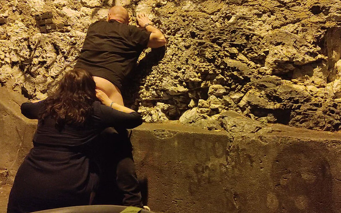 Toilet Mommy: Drop Jos la genunchi și venerează-mi anusul futut ca să pot...