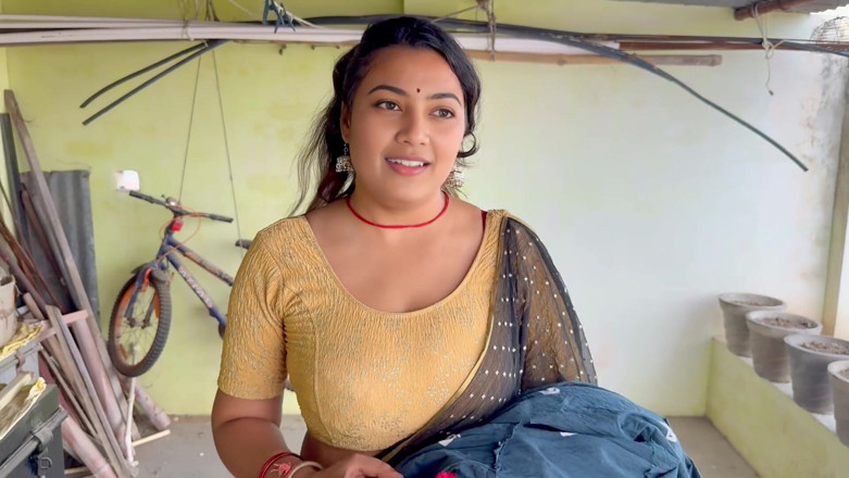 Hotty_ragini: Fui a la casa de bhabhi durante las vacaciones de...