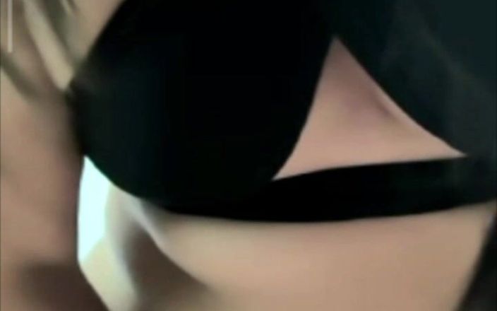 ChickenNDBeard: Prostituta com novo brinquedo desfrutando delicioso 3