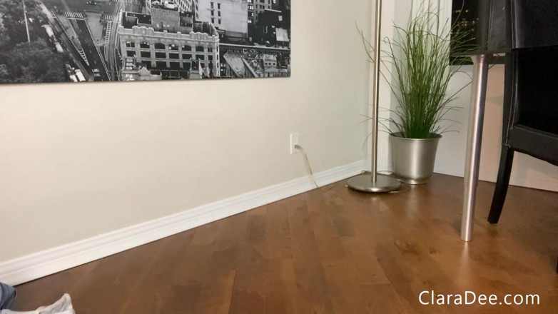 Clara Dee: Bekaret oyunları - clara dee'nin ayak 31 talimatı oyununa odaklan