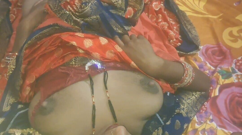 Trilokinath: Moje nevlastní sestra mě přistihne při masturbaci, tak ho halpuji...